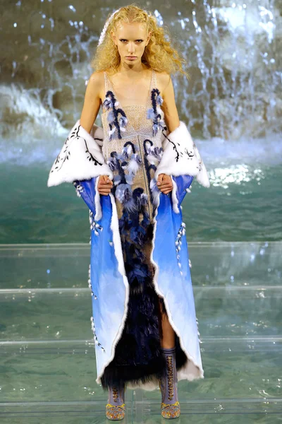Look 34